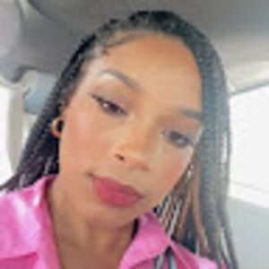 Meet your Posher, Auriana